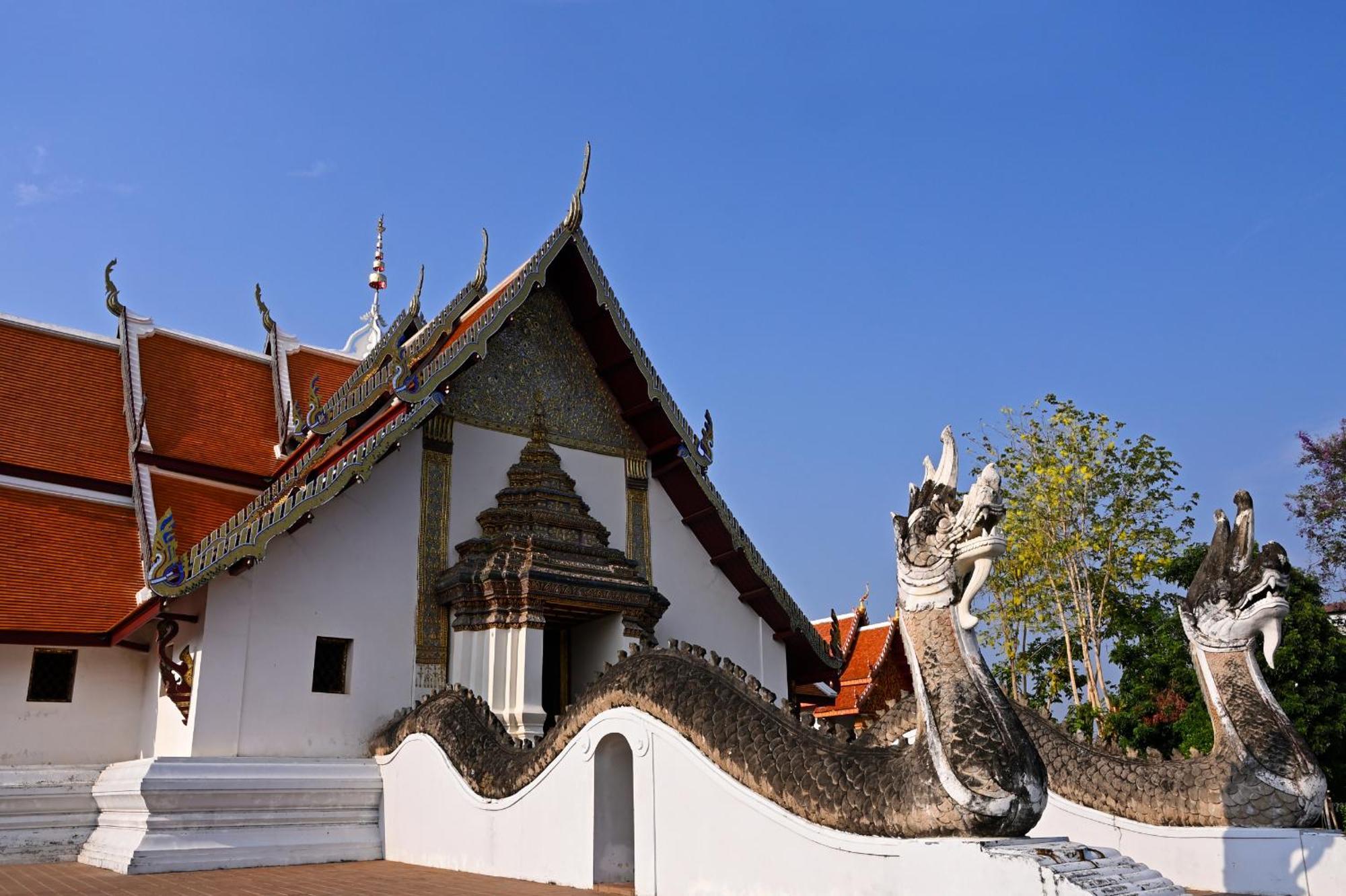 Villa Mahaphrom Nan Exterior photo